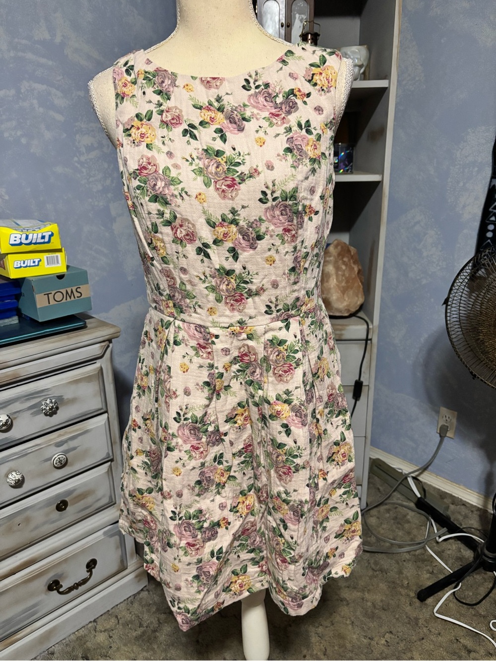 Pink Martini Floral Fit & Flare Dress Medium | Blush  Cottagecore Garden Party - Picture 2 of 9